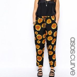 ASOS Curve cropped sunflower print pants size 16